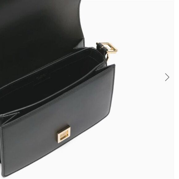 Givenchy 4G Medium Black Leather Crossbody Bag Women's Luxury - Picture 6 of 8
